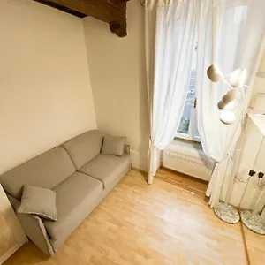  Apartment Hello